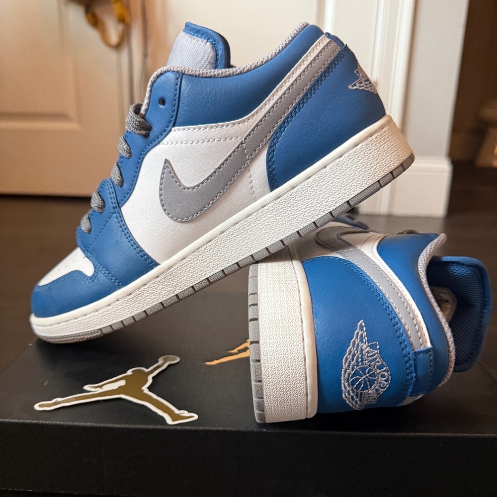 Jordan 1 Low True Blue (GS) - Size 7 Youth